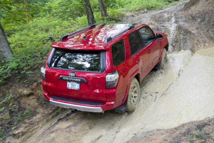  Toyota 4Runner 2014 года  (фото 51 из 55)